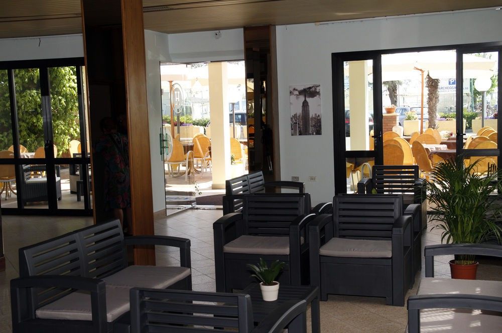 Sportur Club Hotel Cervia Bagian luar foto