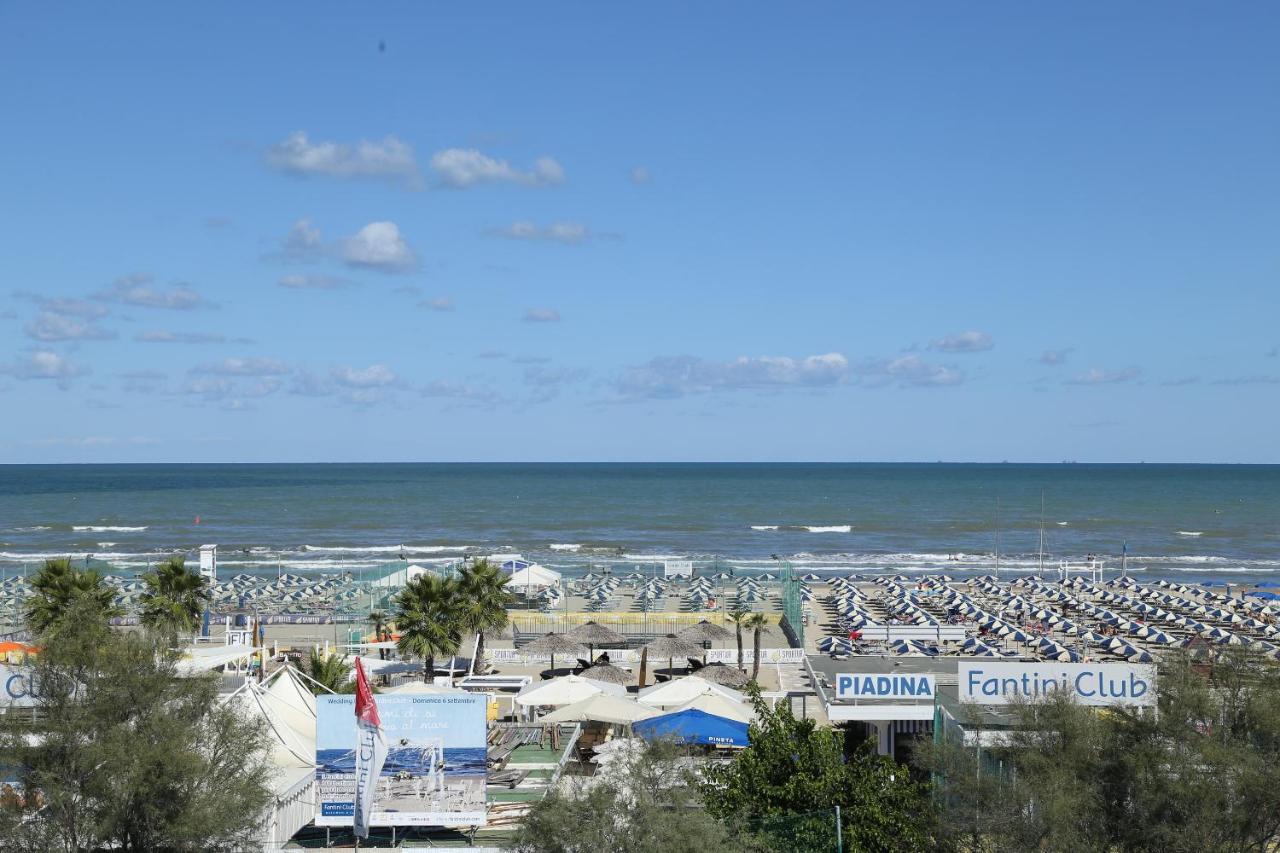 Sportur Club Hotel Cervia Bagian luar foto